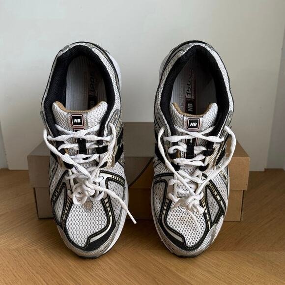 New Balance 1906 R White/Metallic Gold Men Sneakers- SZ 10 D main image 5